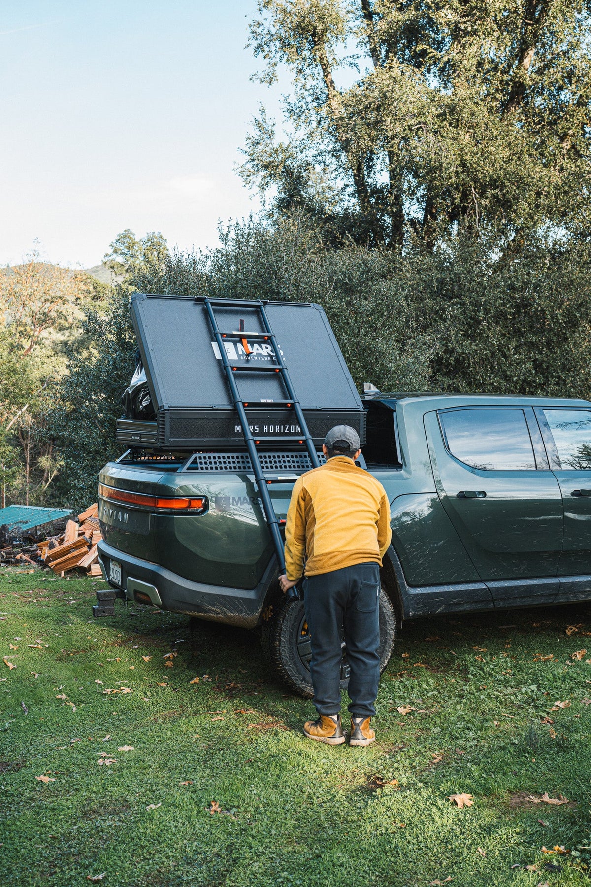 Mars Horizon Hard Shell Rooftop Tent with Ladder, Mattress & Insulation Liner