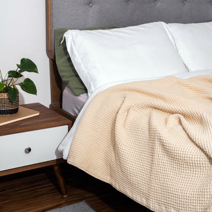 Waffle Weave Cotton Blanket | 100% Chemical-Free Cotton, All-Season | Breathable & Machine Washable - Hazli Collection